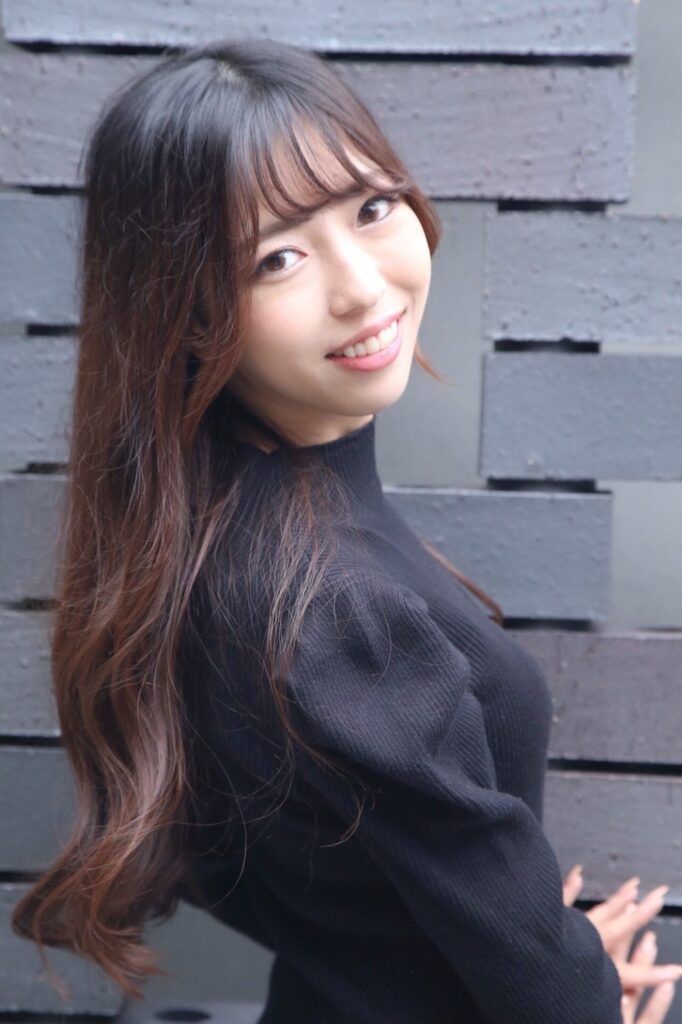 福岡の大学生のセクシー美女モデル１０
